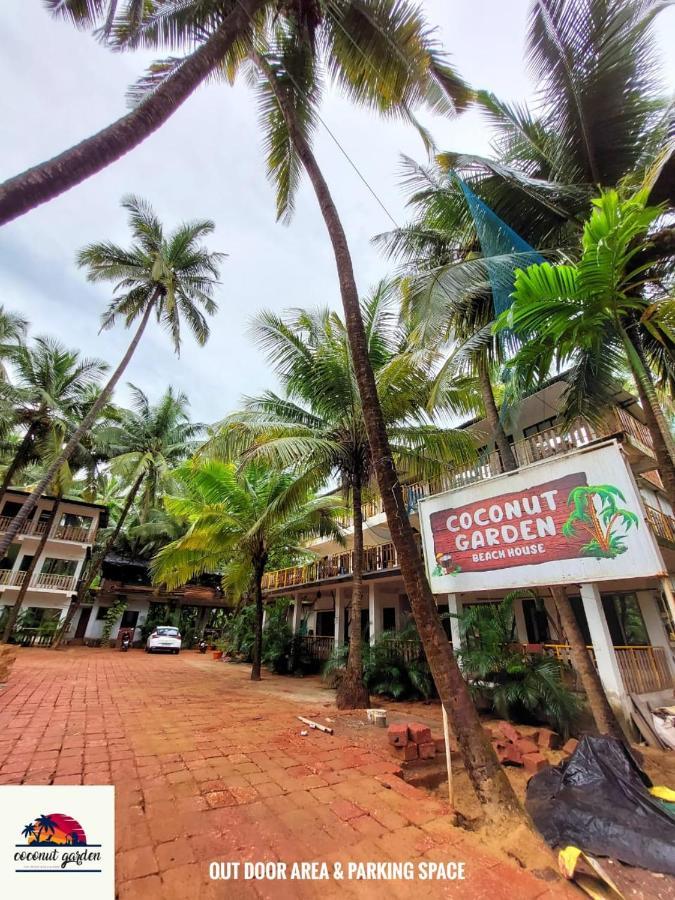 Coconut Garden Beach House Mālvan Exterior foto